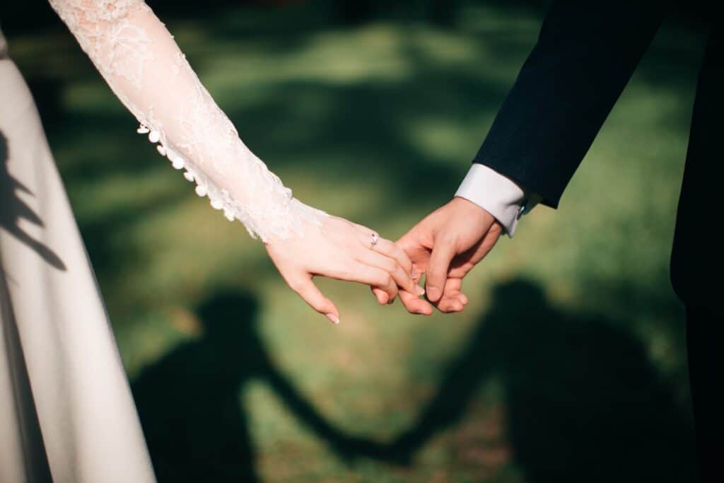 Bruid eist drie! minuten na huwelijk alweer scheiding en wil haar man nooit meer zien