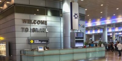 Paniek op Israelisch vliegveld, Amerikaans gezin neemt bom mee als souvenir