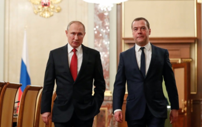 Medvedev waarschuwt over inzet kernwapens als Finland en Zweden niet luisteren