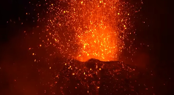 Wauw! Spectaculaire beelden van uitbarsting vulkaan Etna