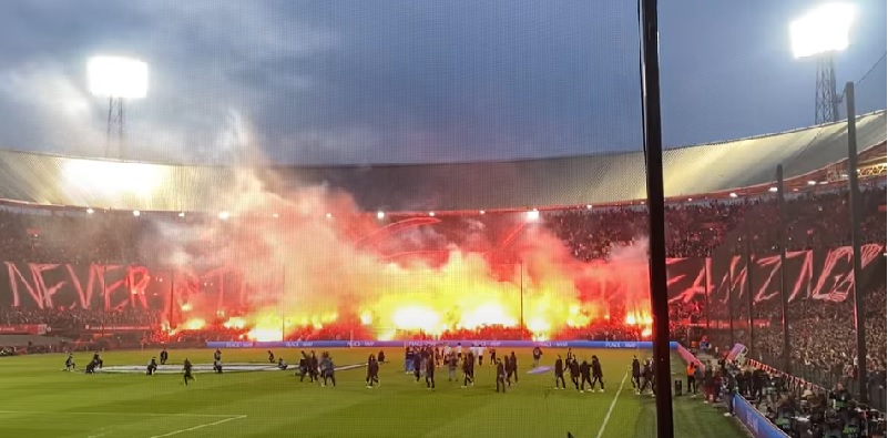 BREAKING: Feyenoord bereikt finale Conference League