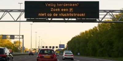 Rijkswaterstaat waarschuwt: Herdenk niet op de vluchtstrook