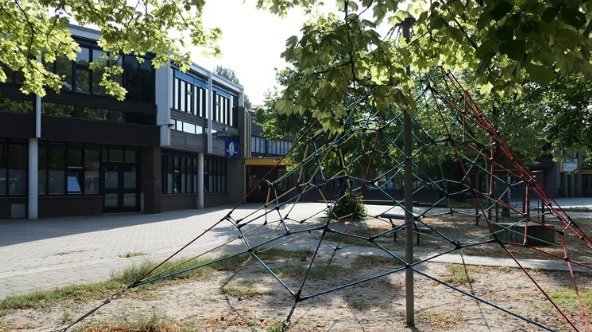 Basisschool in Arnhem gesloten na terreurdreiging: ''In het belang van ieders veiligheid''