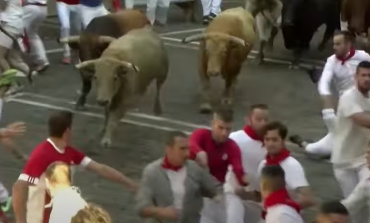 Drie mensen gespietst door stieren tijdens stierenrennen in Spanje
