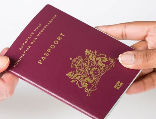 Primeur: Nieuw paspoort voortaan gratis voor transgenders