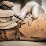 Onthulling: Coronavaccin leidt tot klachten bij personen met een tatoeage