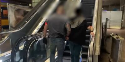 VIDEO: Massale vechtpartij in trein naar Amsterdam