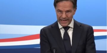 Massale ophef: PVV'er beledigt Mark Rutte en mag niet verder praten