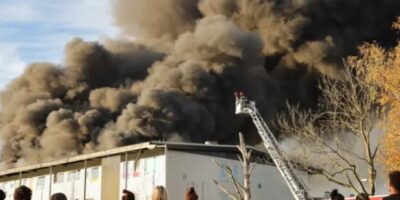Vreselijk: Appartmentencomplex in Amsterdam staat volledig in brand