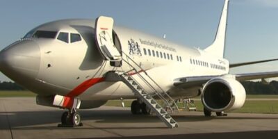 Ministers maken ruzie over wie met regeringsvliegtuig op vakantie mag