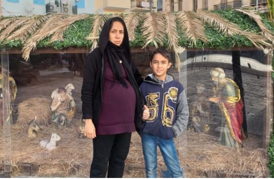 Afghaanse asielzoeker vertelt waarom ze naar Europa is gekomen