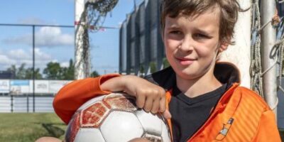 Voetballertje (9) kapot van verdriet nadat club hem vertelt dat hij 'geen talent' heeft