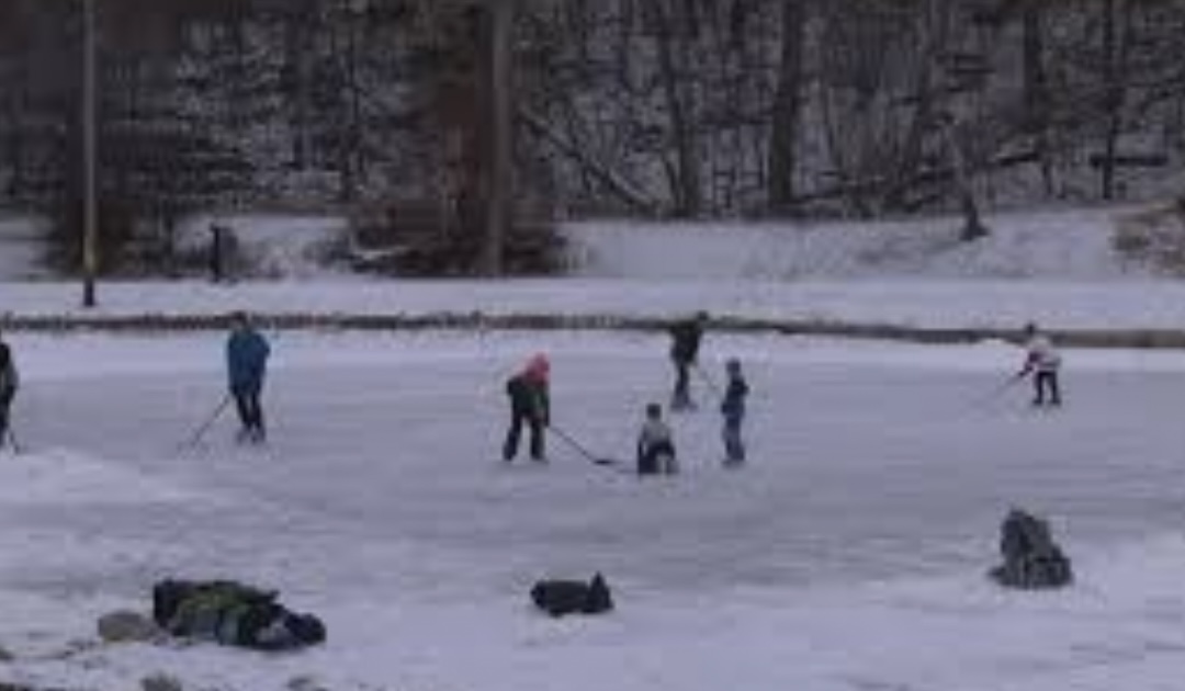 Vreselijk: 3 kinderen zakken door het ijs en sterven