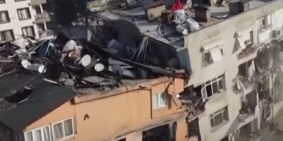 Breaking: Weer zware aardbeving in Turkije