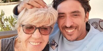 Iris (82) dolgelukkig: Grote liefde Mohamed (36) krijgt visum