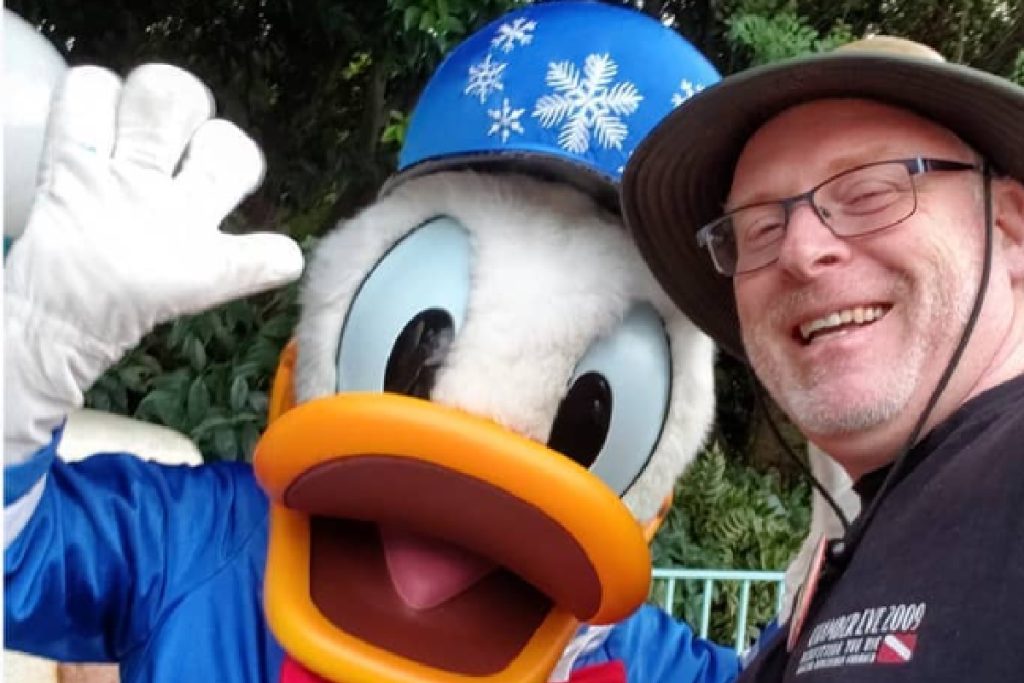 Jeff (50) is 2.995 dagen achter elkaar naar Disneyland gegaan