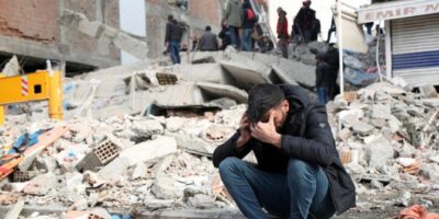 Weer mensen onder het puin in Turkije na nieuwe aardbeving