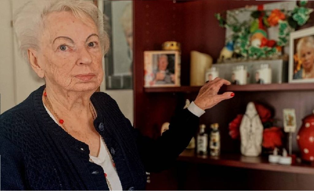 Annie (83) is ten einde raad: ''Ik bid elke dag dat de dief mijn man Piet terugbrengt''
