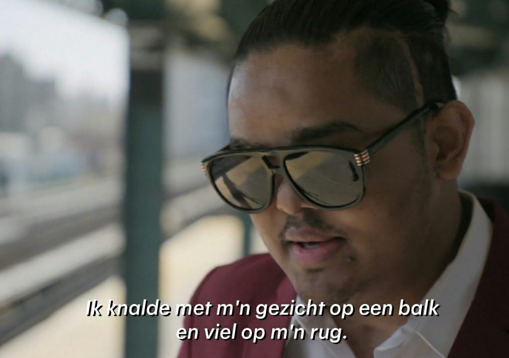 Isa klom op een rijdende metro voor een stoer filmpje, is nu blind