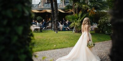 Bruid loopt vlak voor ceremonie verkeerde kamer binnen en wil niet meer trouwen