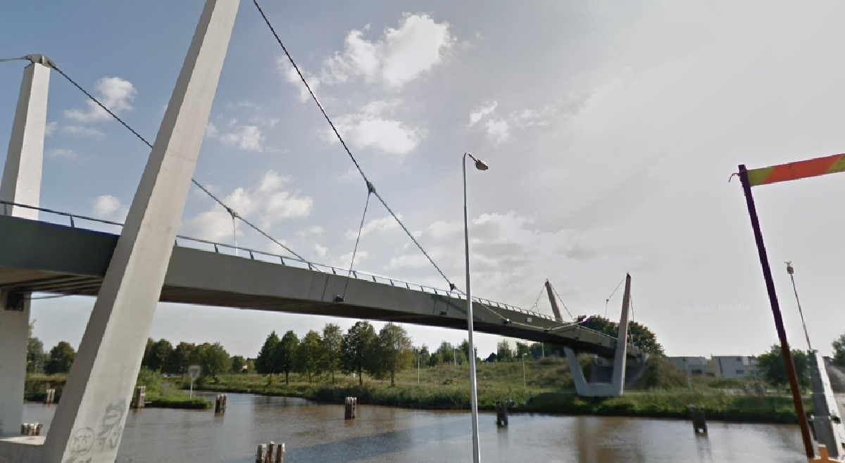 Vreselijk: Persoon van metershoge brug gegooid in Tilburg