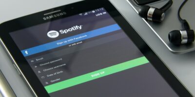 Spotify wordt fors duurder: dit tarief ga je per vandaag betalen