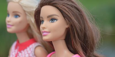 Opgelet: Zóveel zijn je oude barbiepoppen nu waard