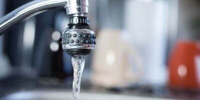 Vitens: Drinkwater opnieuw ernstig besmet, kook water tot minimaal maandagavond