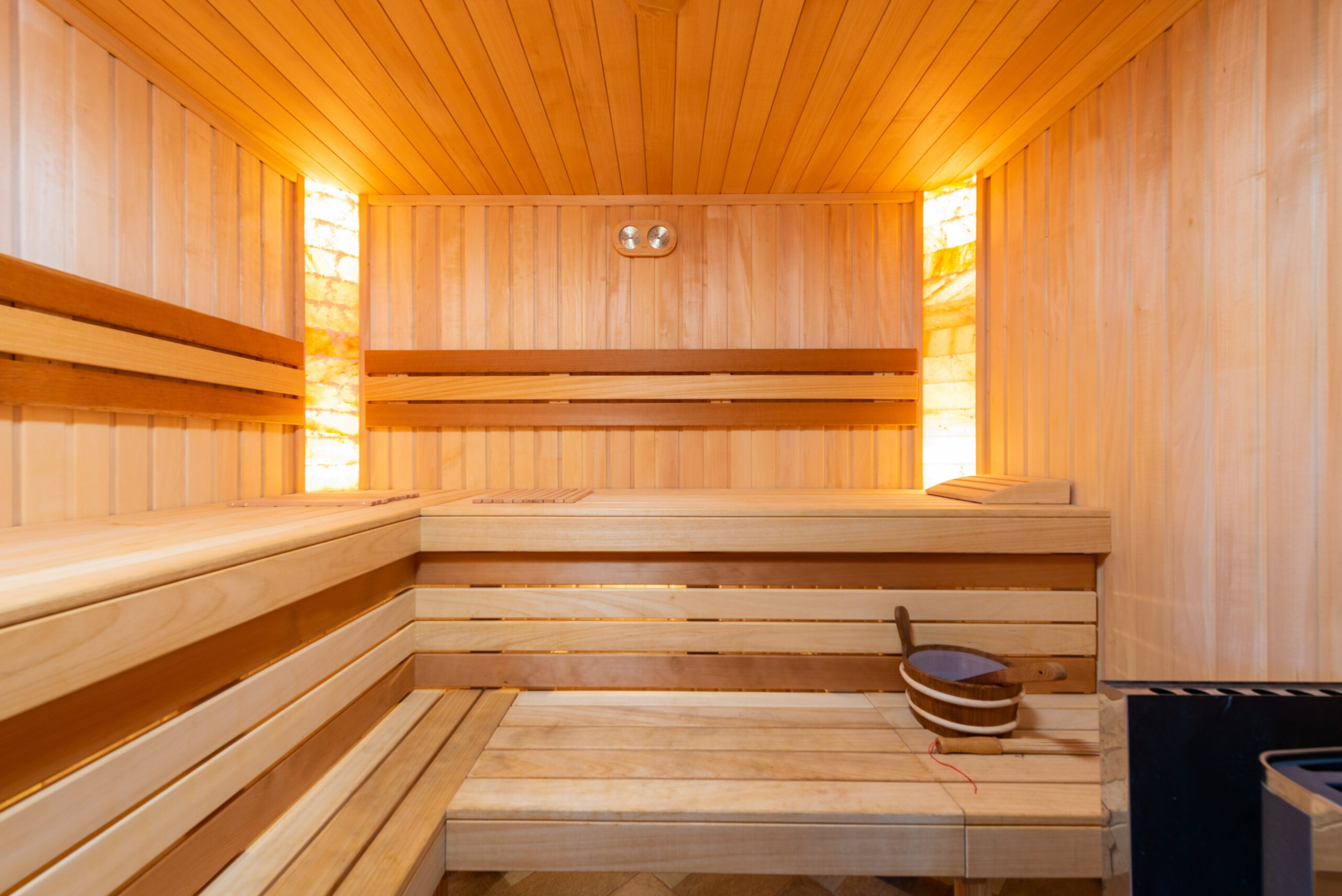Experts waarschuwen: Dit is hoe lang je maximaal in de sauna mag