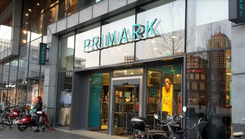 Marian neemt voor 654 euro aan kleren mee bij de Primark: ''Ik had de kassa niet gezien''